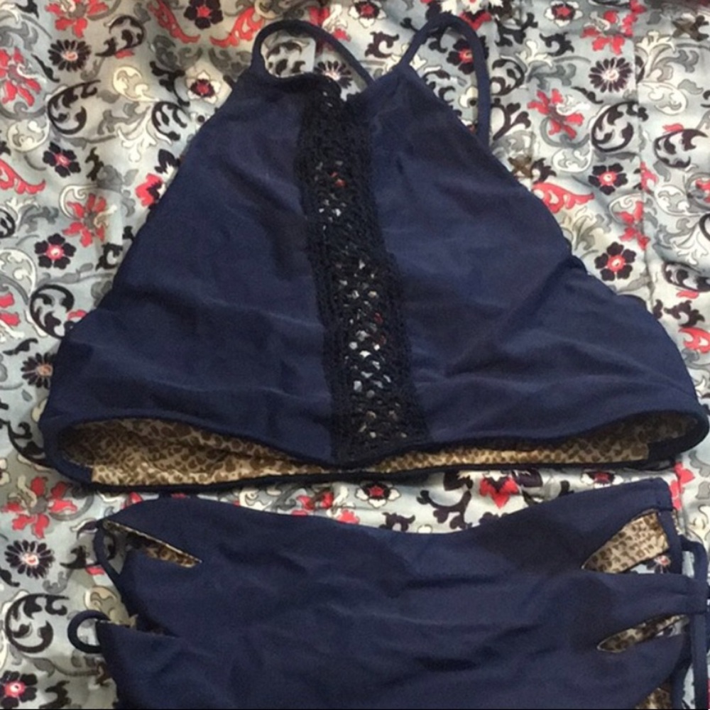 Acacia swimwear Indigo Malibu top Perfect EUC